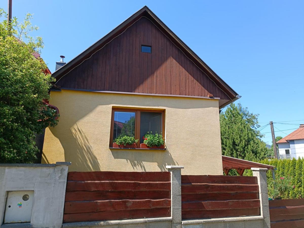 Utulny Dovolenkovy Dom Villa Liptovský Hrádok Dış mekan fotoğraf